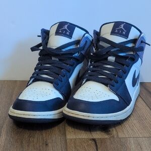 Nike High-Top Sneakers in Purple and White